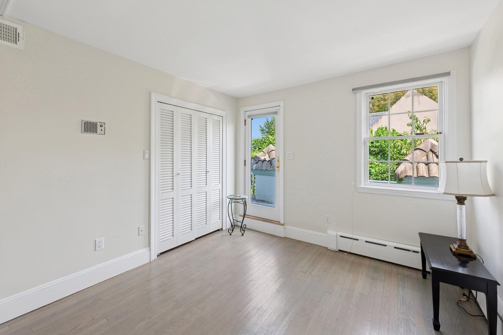 #20 photo, 24-56 Little Neck Boulevard, クイーンズ区 Bayside , NY 11360