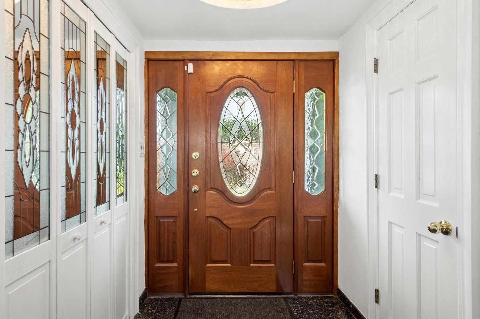 #3 photo, 24-56 Little Neck Boulevard, クイーンズ区 Bayside , NY 11360