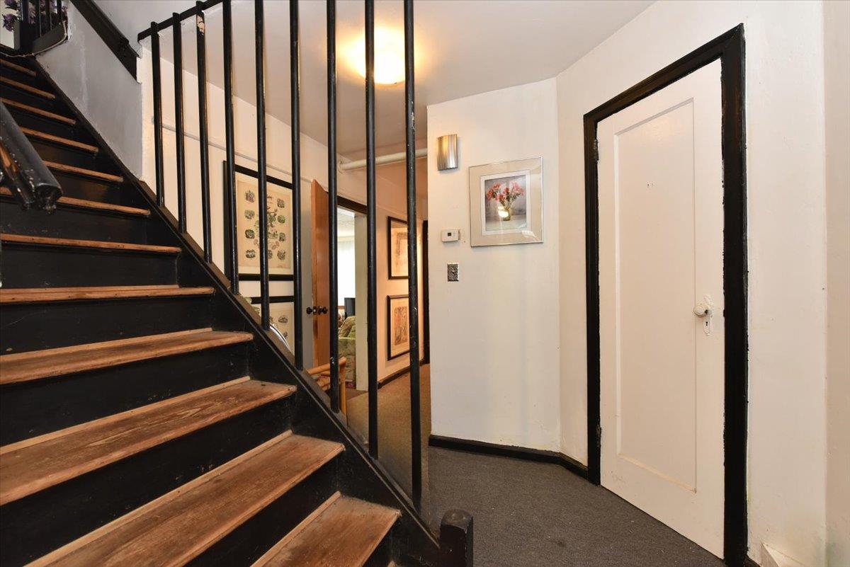 #12 photo, 102-35 187th Street, Hollis , NY 11423