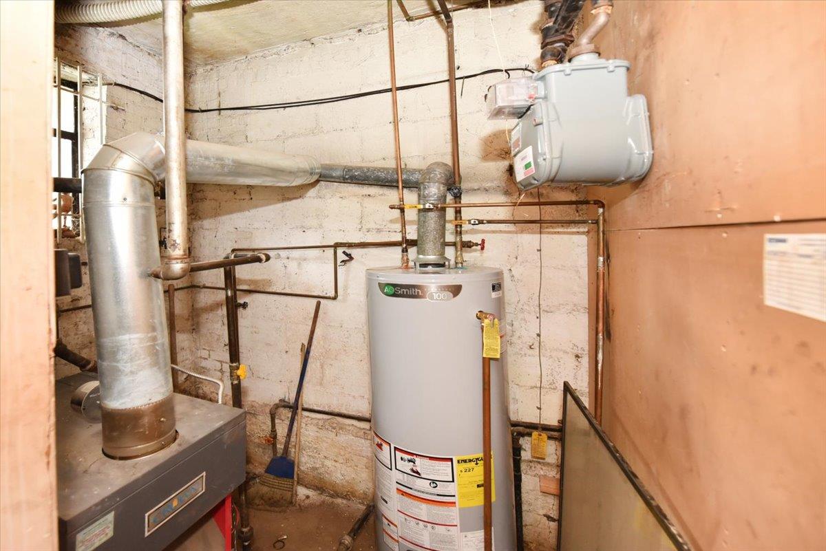 #17 photo, 102-35 187th Street, Hollis , NY 11423