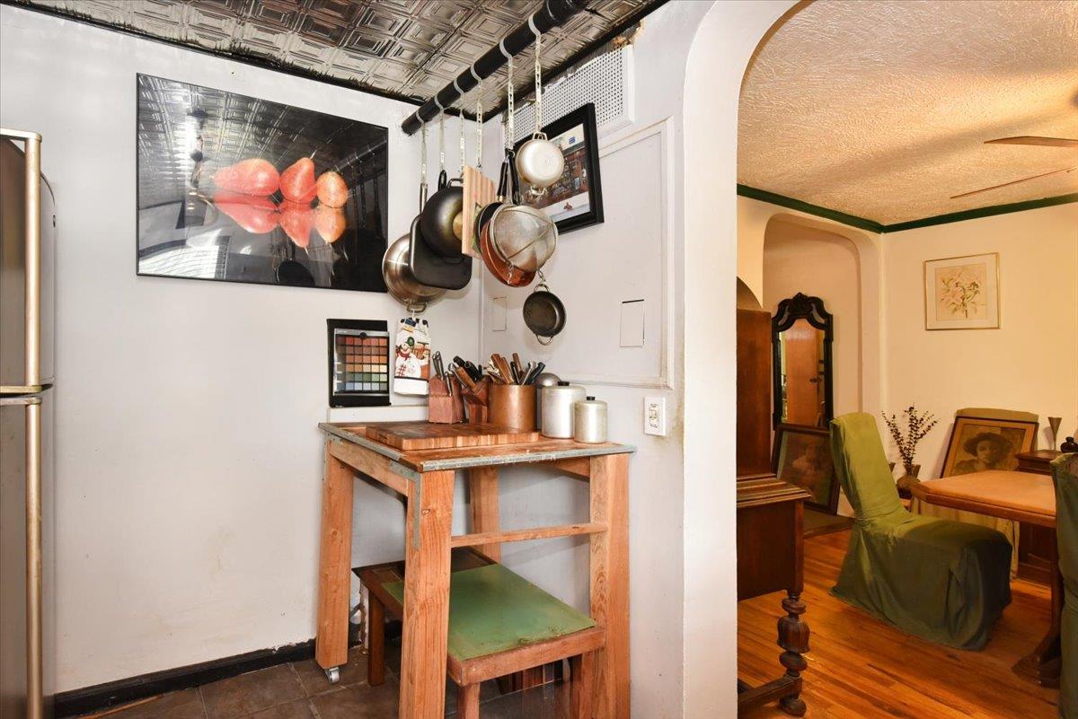 #8 photo, 102-35 187th Street, Hollis , NY 11423