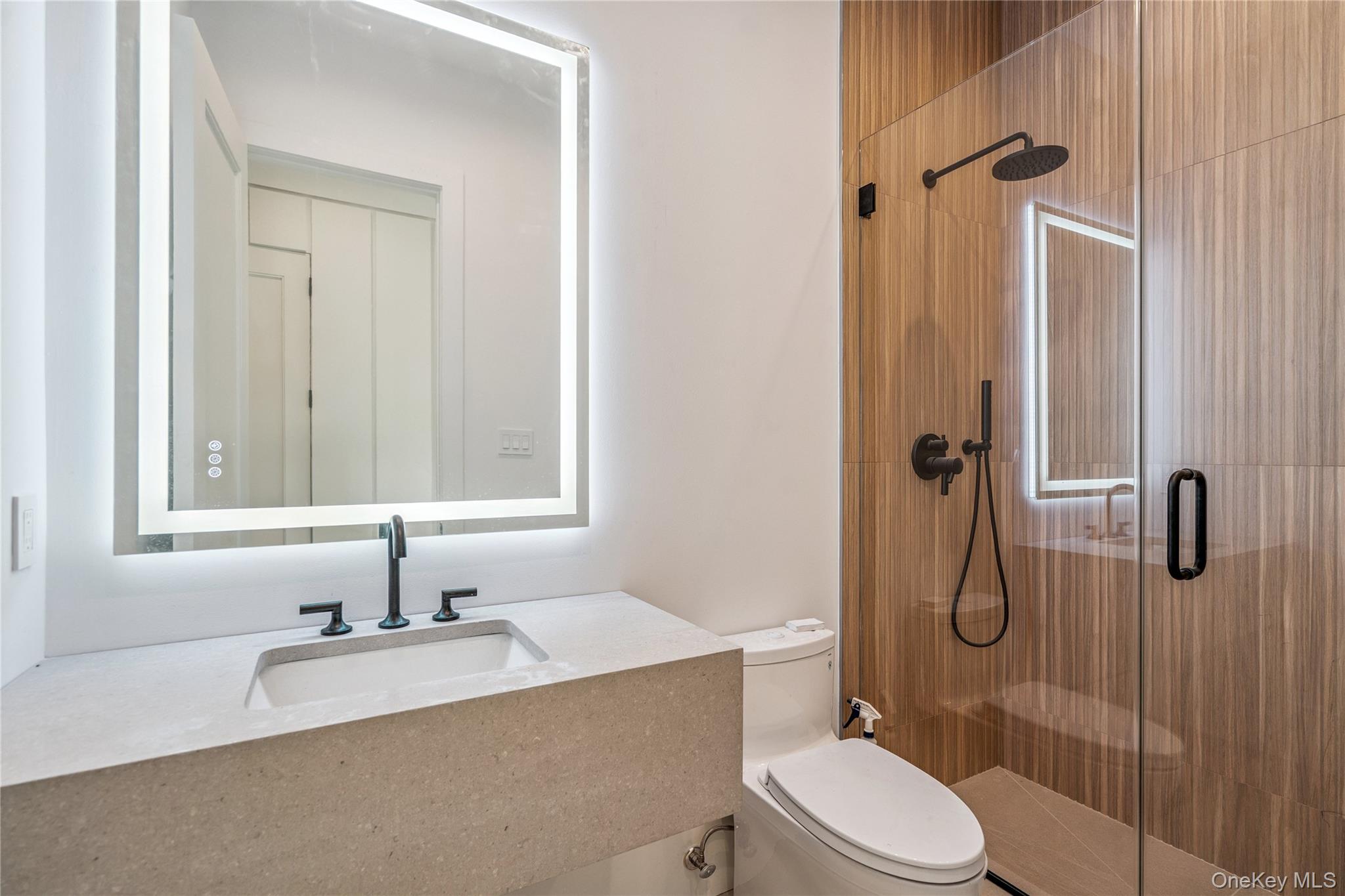 #14 photo, 63 Fruitledge Road, ナッソー郡 Brookville , NY 11545