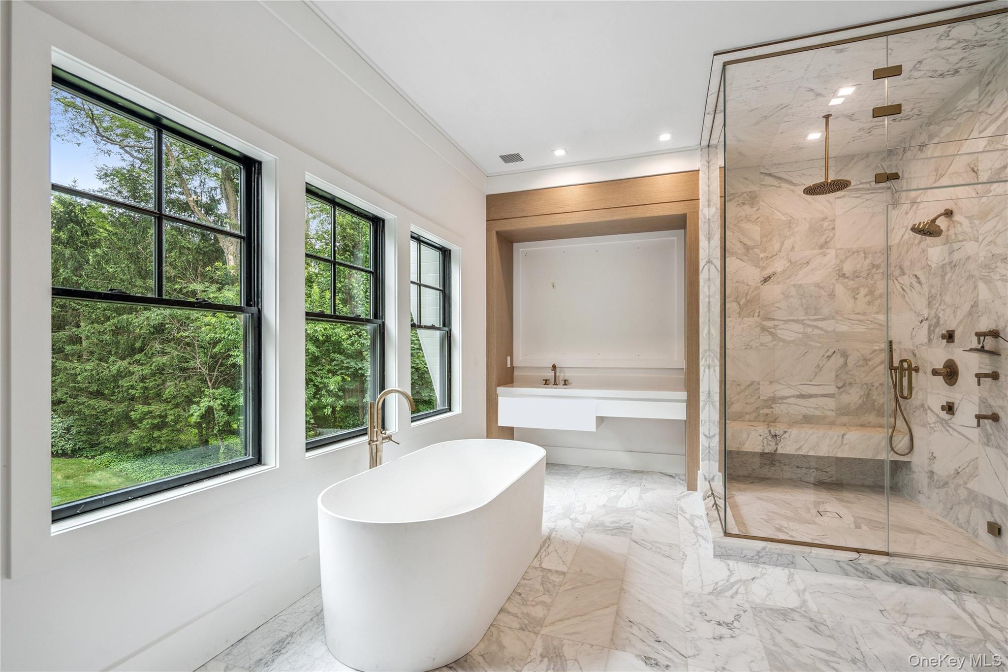 #19 photo, 63 Fruitledge Road, ナッソー郡 Brookville , NY 11545