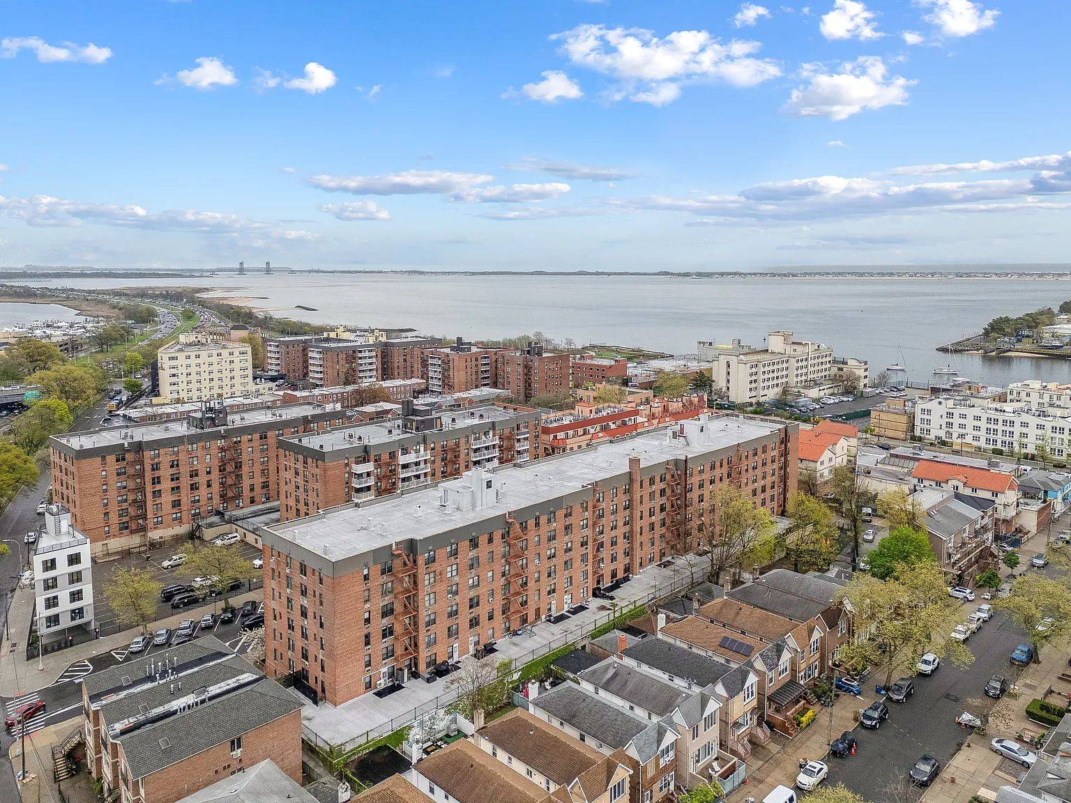 #5 photo, 2800  Coyle Street, #221, Sheepshead Bay , NY 11235