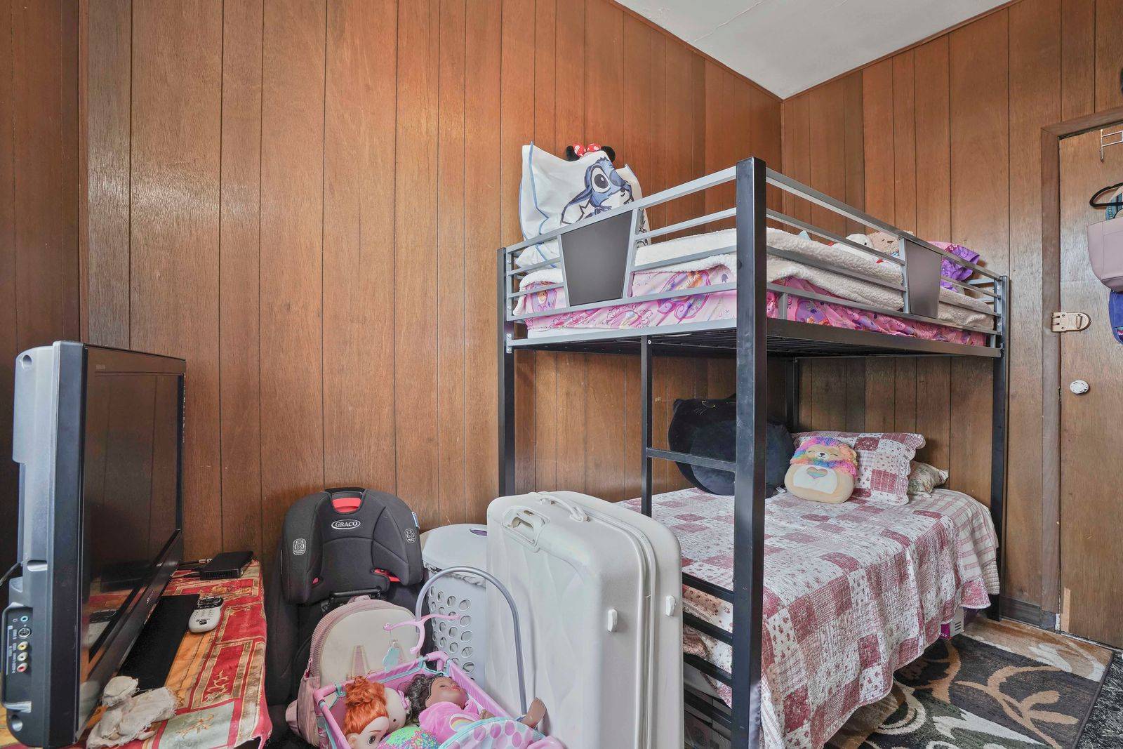 #28 photo, 67-03  Myrtle Ave, クイーンズ区 NY , NY 11385