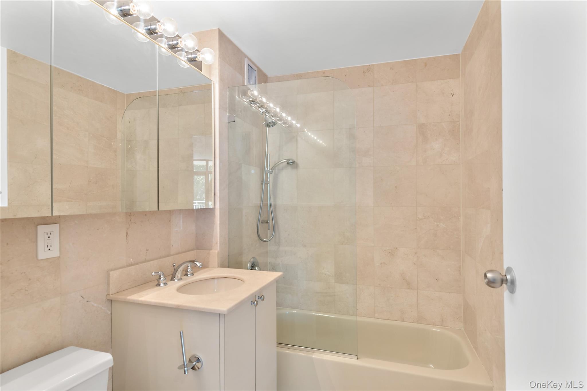 #16 photo, 3625 Oxford Avenue, ブロンクス区 Bronx , NY 10463