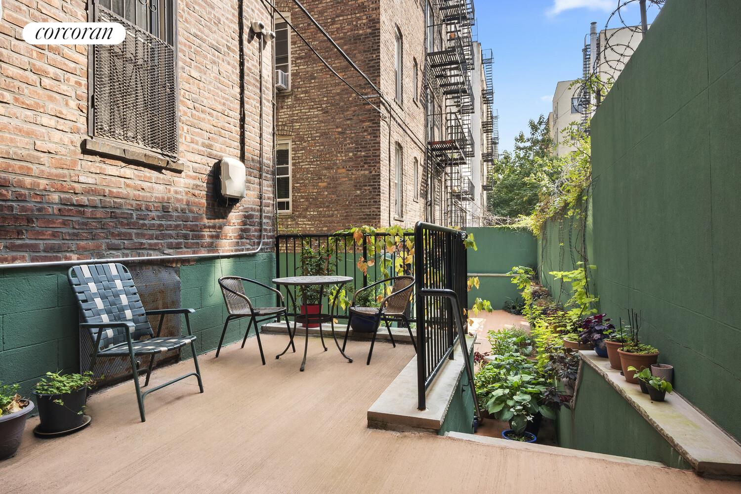 #8 photo, 128 W 138TH Street, マンハッタン Central Harlem , NY 10030