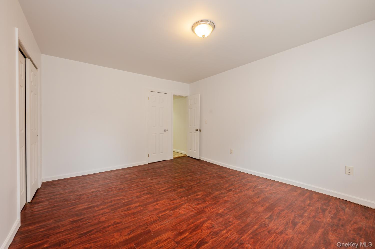 #19 photo, 989 Sacket Avenue, Bronx , NY 10462