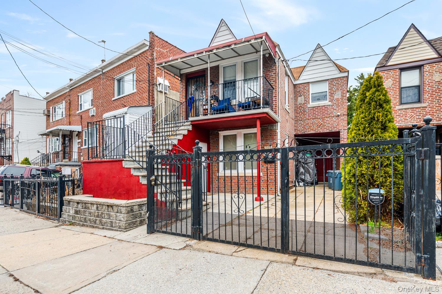 #2 photo, 989 Sacket Avenue, Bronx , NY 10462