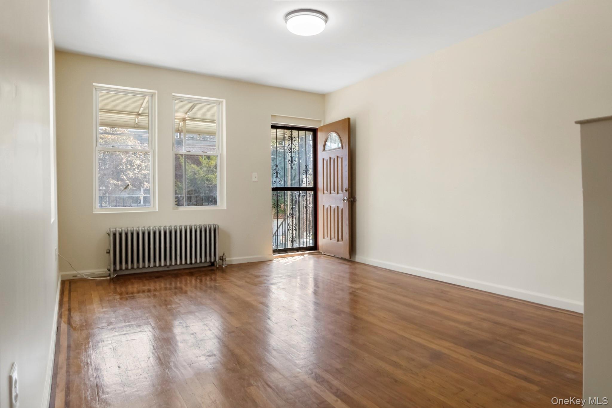 #3 photo, 989 Sacket Avenue, Bronx , NY 10462