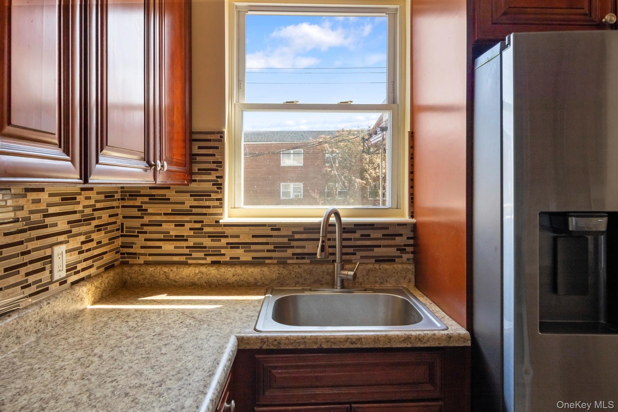 #6 photo, 989 Sacket Avenue, Bronx , NY 10462