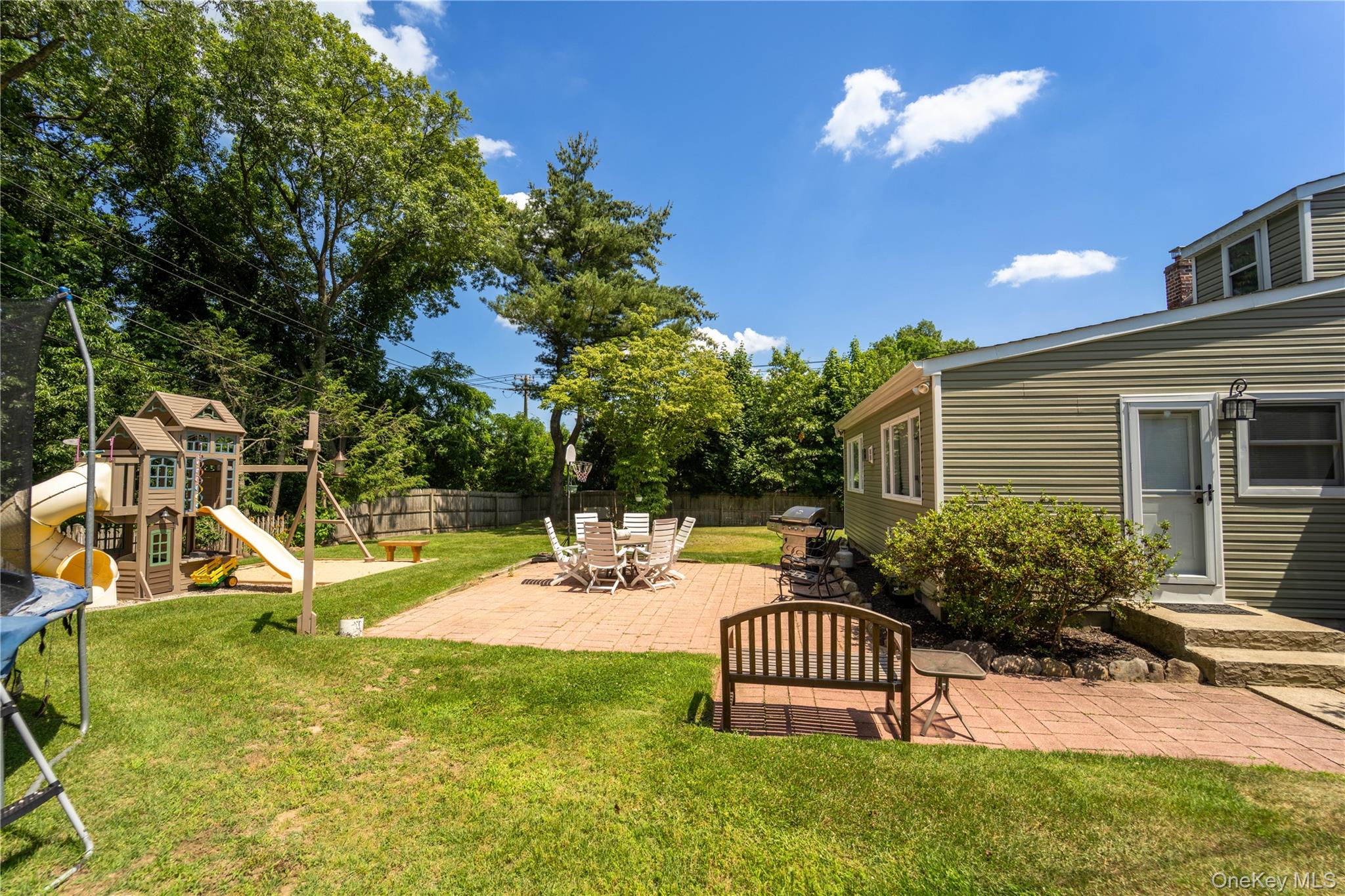 #10 photo, 110 Roxbury Drive, サフォーク郡 Commack , NY 11725