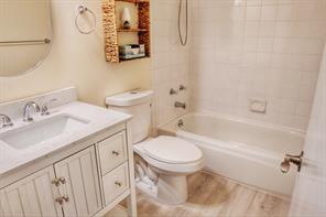 #13 photo, 777 Spring Lake Drive, 东长岛 Middle Island , NY 11953