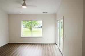 #4 photo, 777 Spring Lake Drive, 东长岛 Middle Island , NY 11953