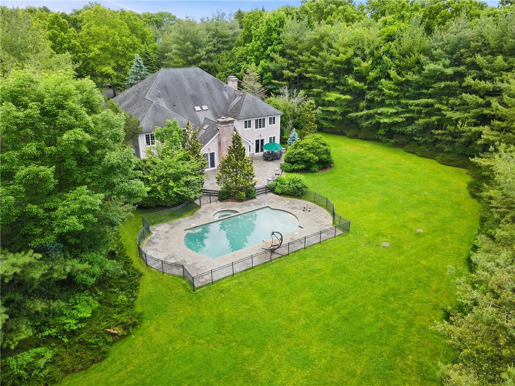 #1 photo, 9A Lincoln Woods, Purchase , NY 10577