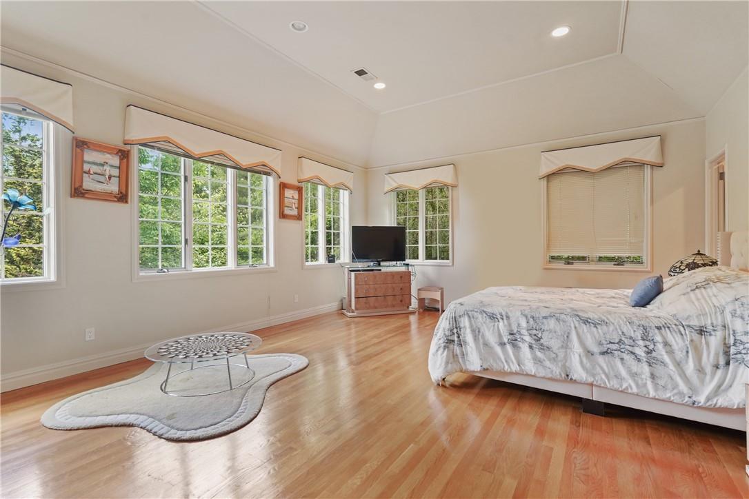 #17 photo, 9A Lincoln Woods, Purchase , NY 10577