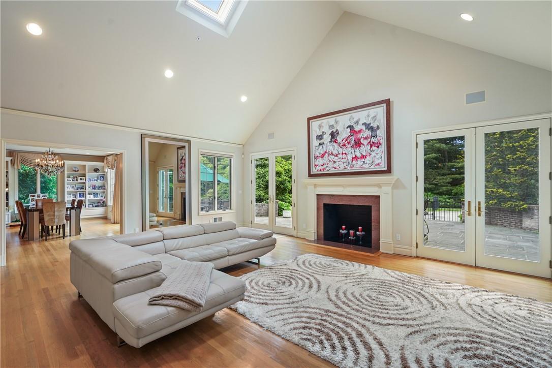 #8 photo, 9A Lincoln Woods, Purchase , NY 10577