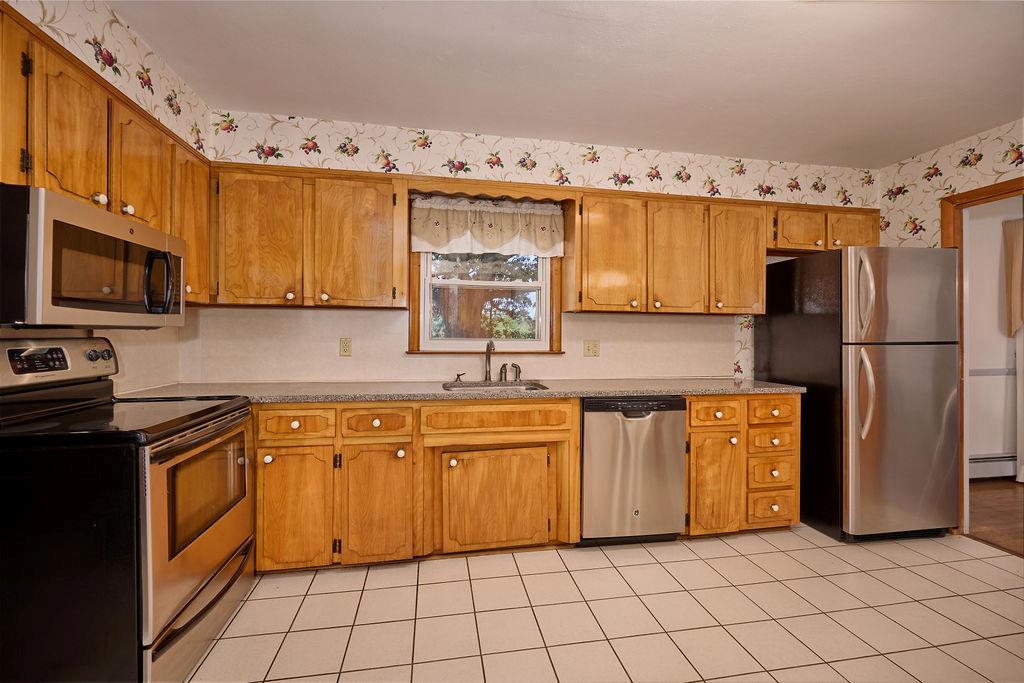 #16 photo, 152 Bart Drive, Poughkeepsie , NY 12603