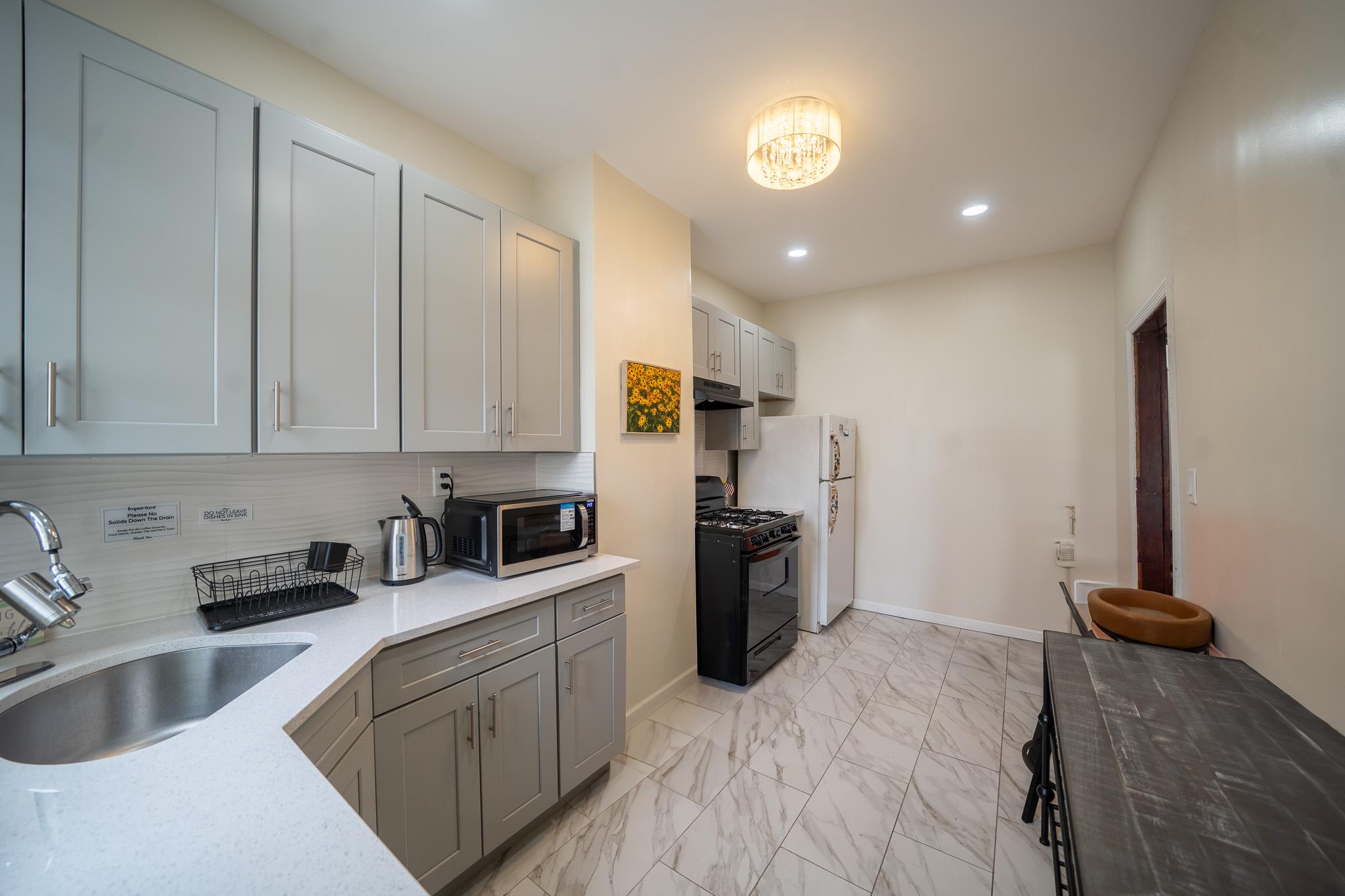 #12 photo, 10421 Lefferts Boulevard, クイーンズ区 Richmond Hill S. , NY 11419