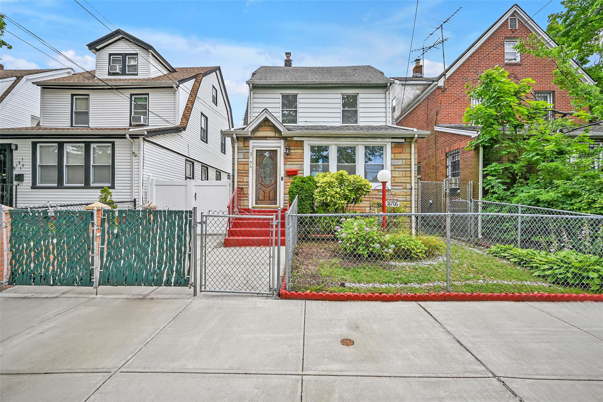 #1 photo, 18706 Keeseville Avenue, Saint Albans , NY 11412