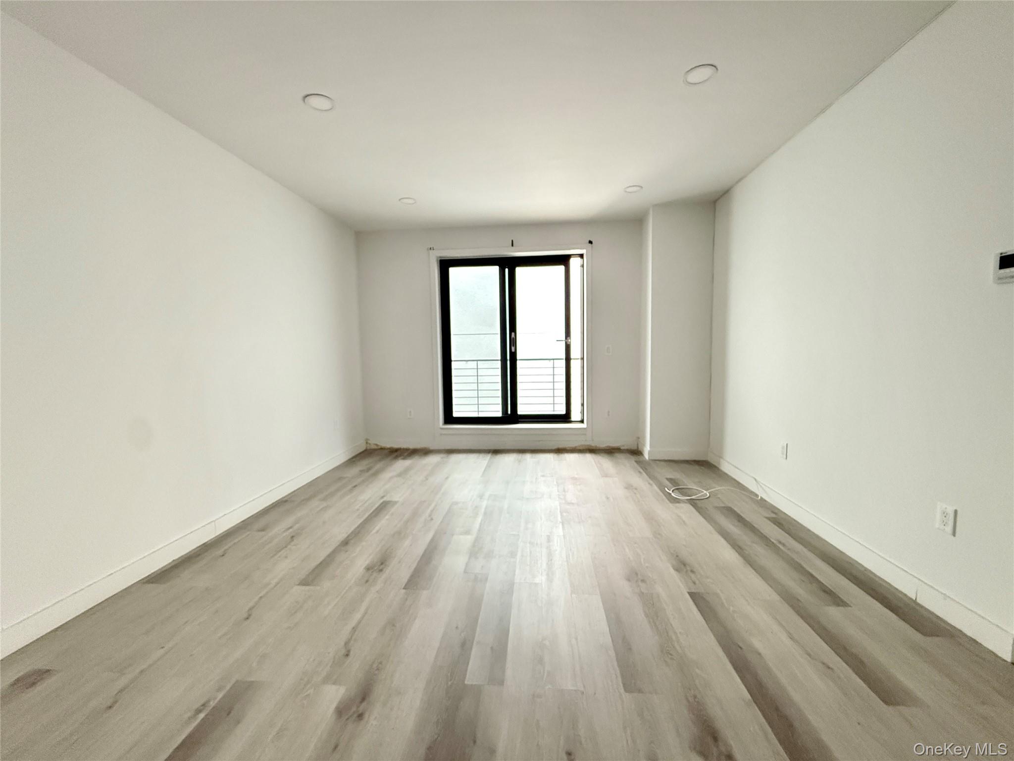 #2 photo, 1238 63rd Street, ブルックリン区 Brooklyn , NY 11219