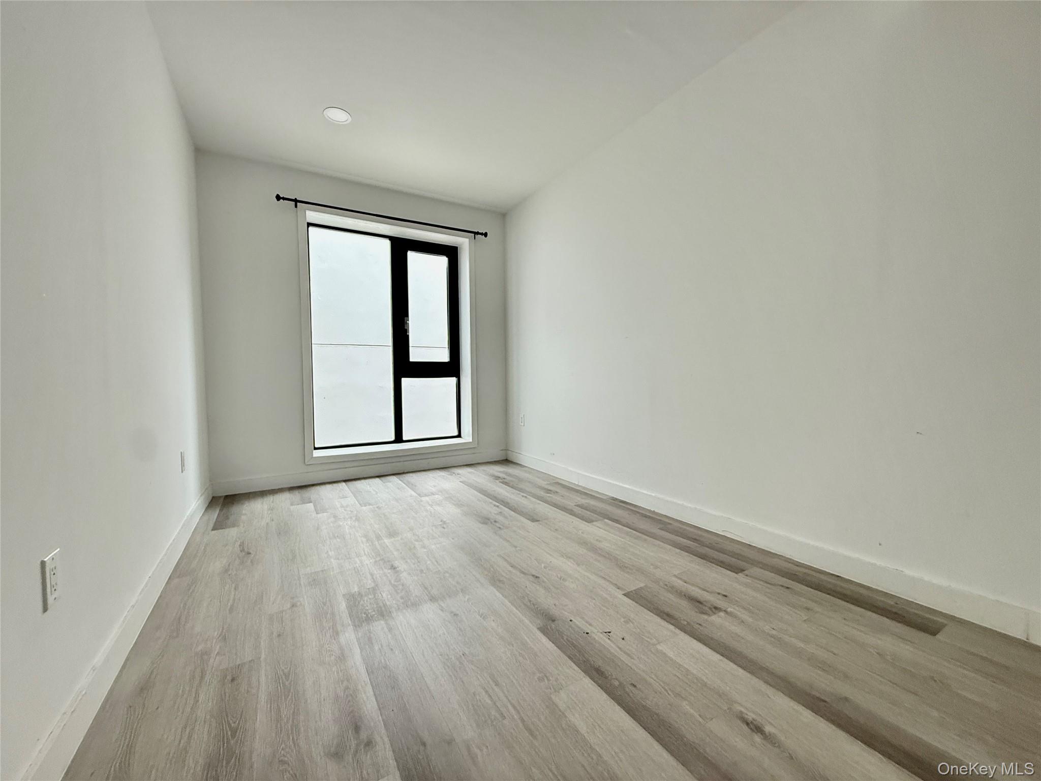 #5 photo, 1238 63rd Street, ブルックリン区 Brooklyn , NY 11219