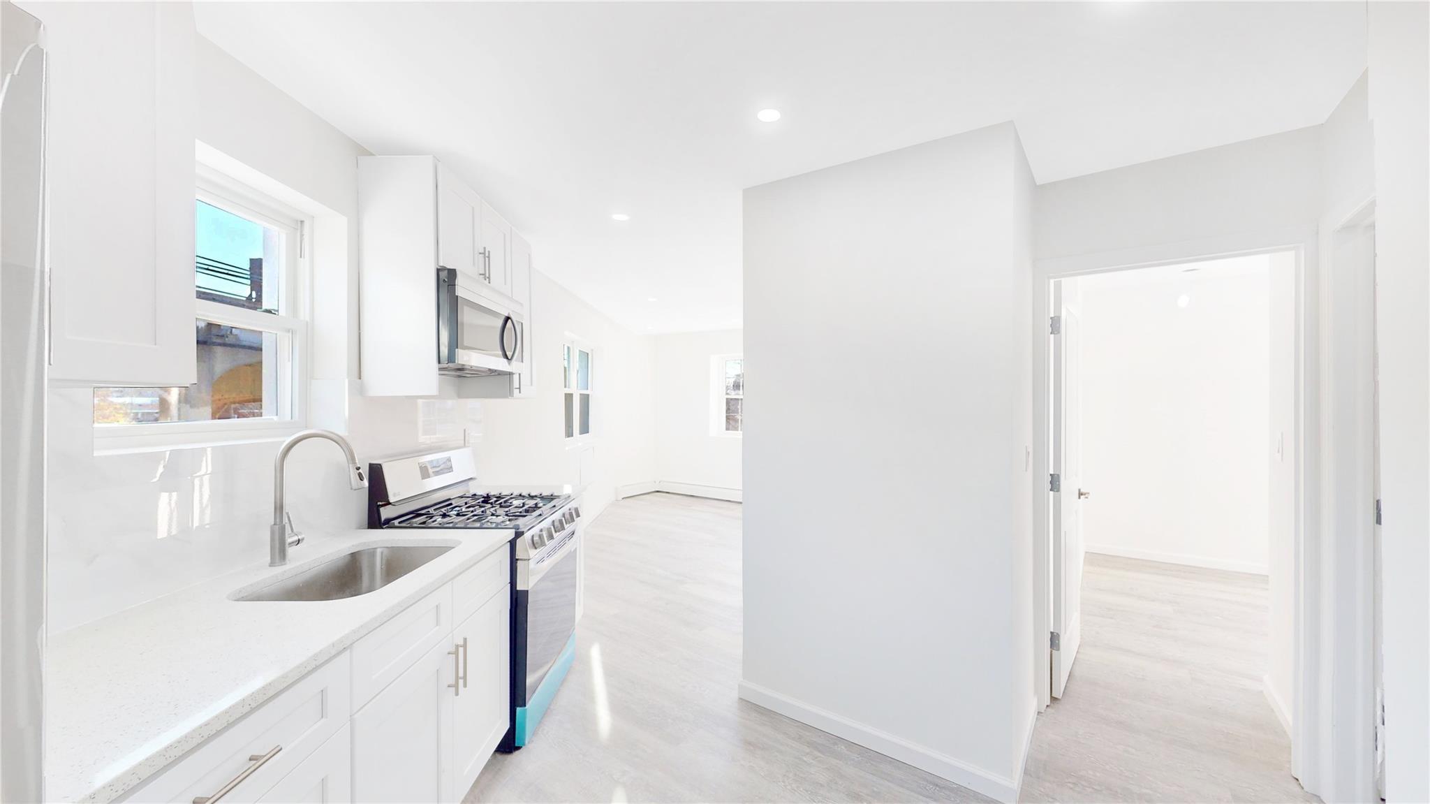 #11 photo, 308 Beach 86th Street, クイーンズ区 Far Rockaway , NY 11693