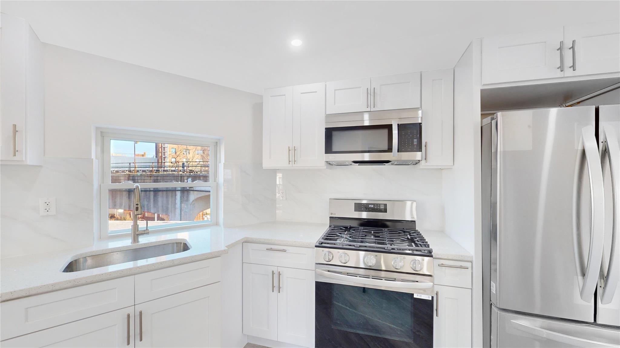 #13 photo, 308 Beach 86th Street, クイーンズ区 Far Rockaway , NY 11693