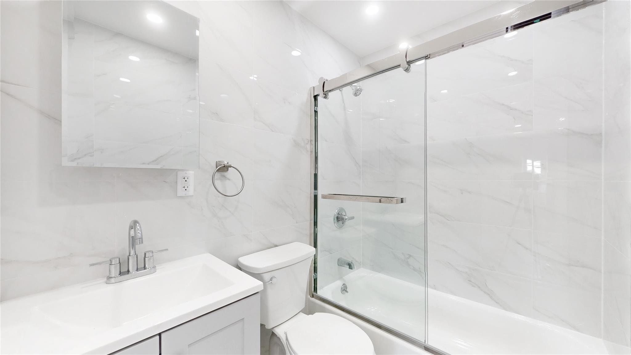 #14 photo, 308 Beach 86th Street, クイーンズ区 Far Rockaway , NY 11693