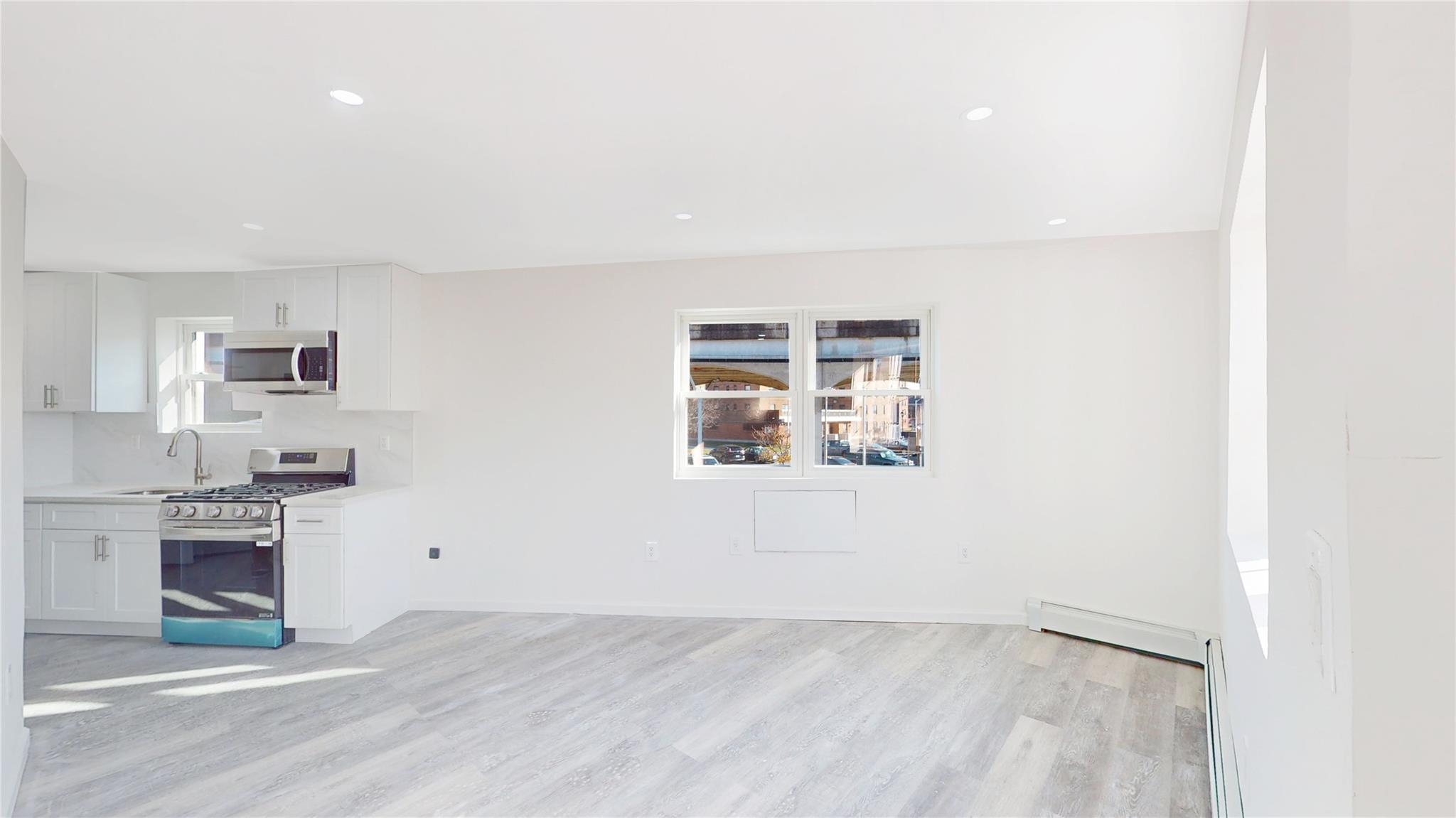 #5 photo, 308 Beach 86th Street, クイーンズ区 Far Rockaway , NY 11693