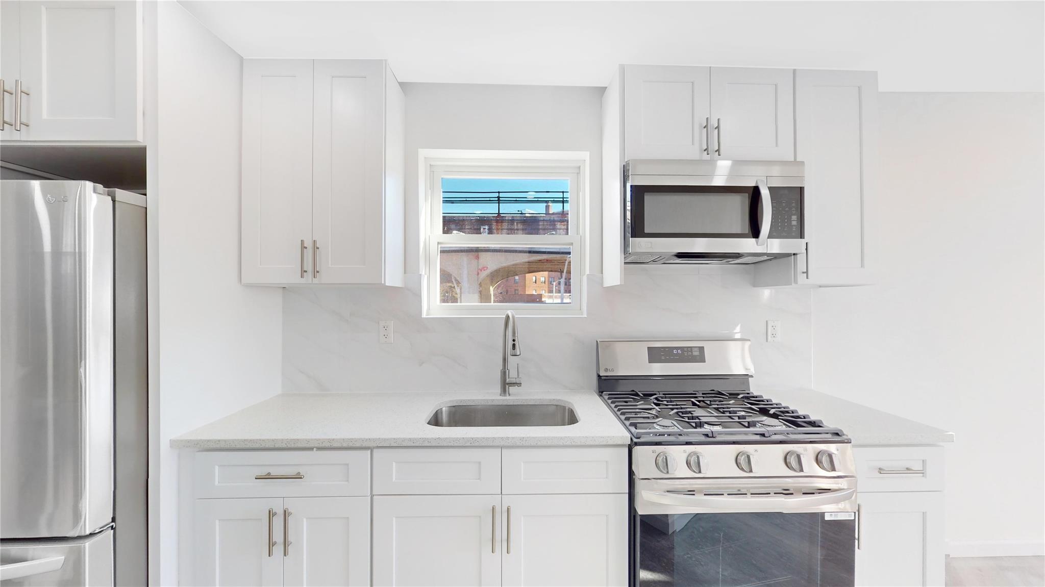 #6 photo, 308 Beach 86th Street, クイーンズ区 Far Rockaway , NY 11693