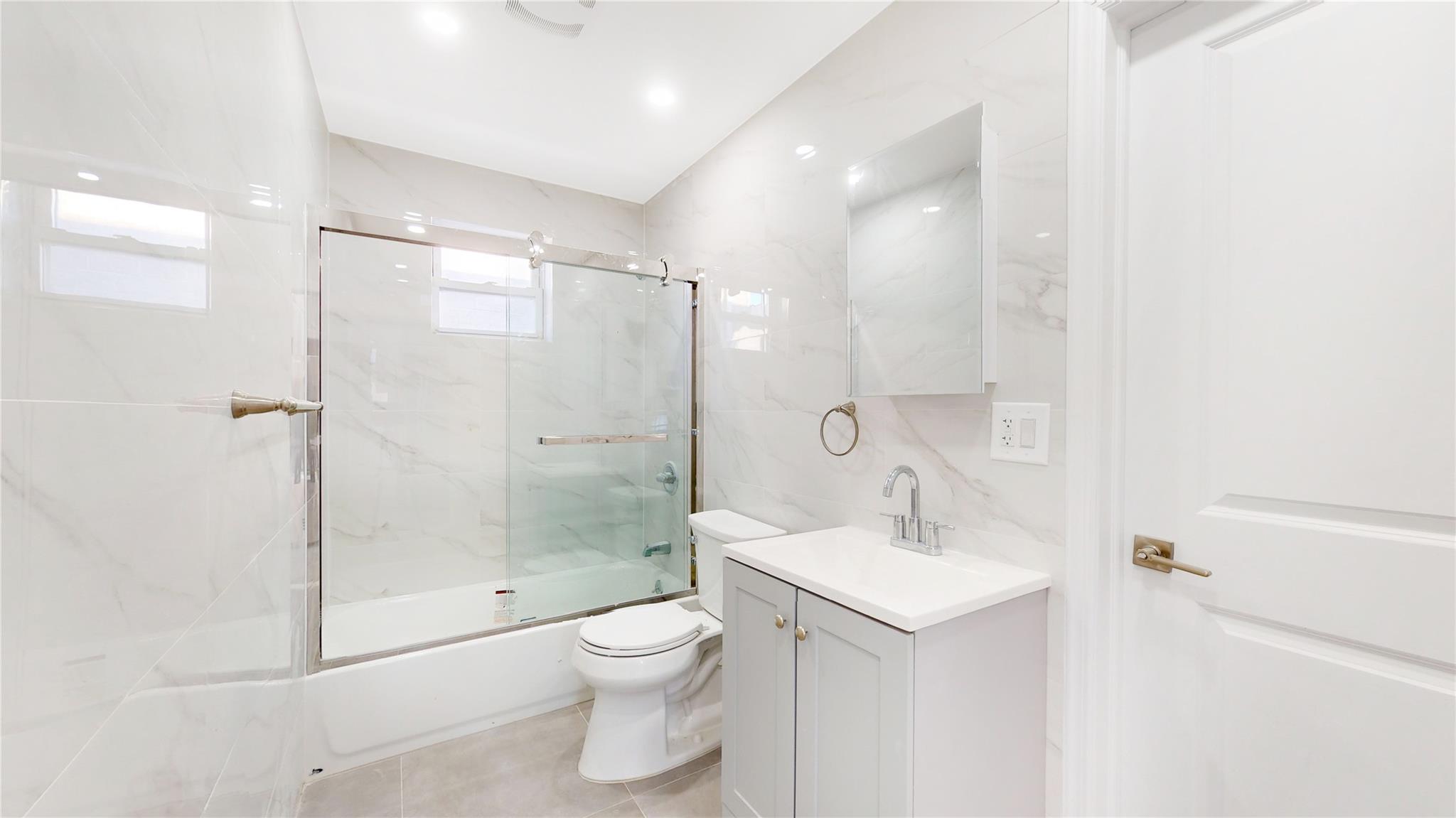 #7 photo, 308 Beach 86th Street, クイーンズ区 Far Rockaway , NY 11693