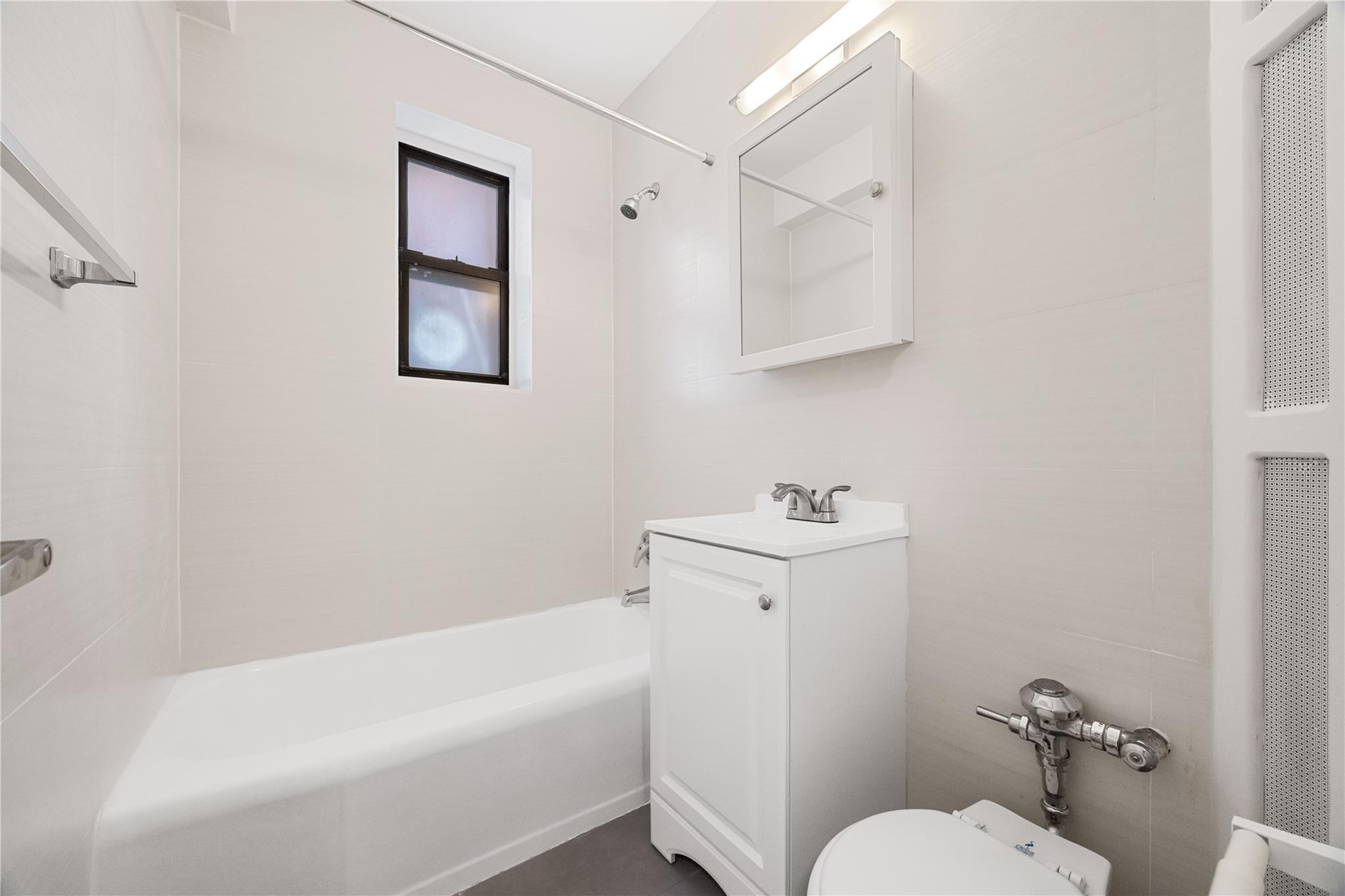 #16 photo, 3616 Henry Hudson Parkway, 布朗士 Bronx , NY 10463