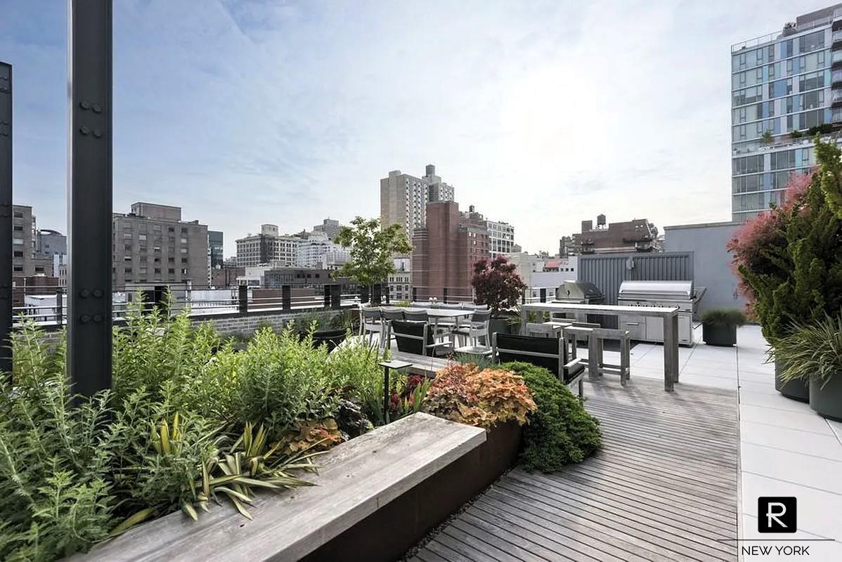 #10 photo, 211 E 13th Street, マンハッタン E. Greenwich Village , NY 10003