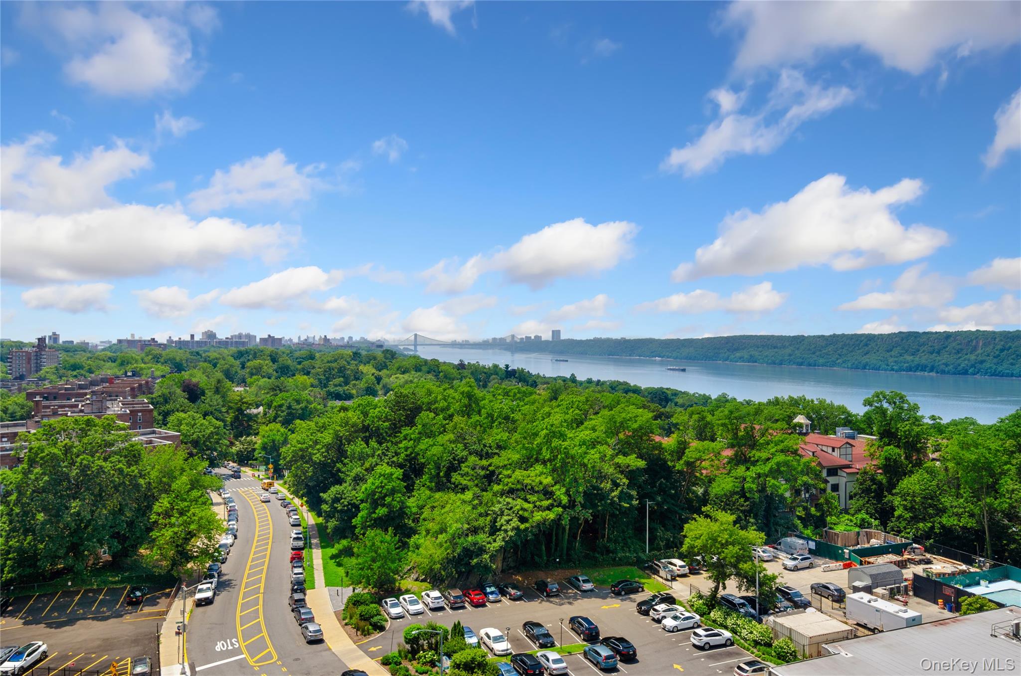 #9 photo, 5700 Arlington Avenue, ブロンクス区 Bronx , NY 10471