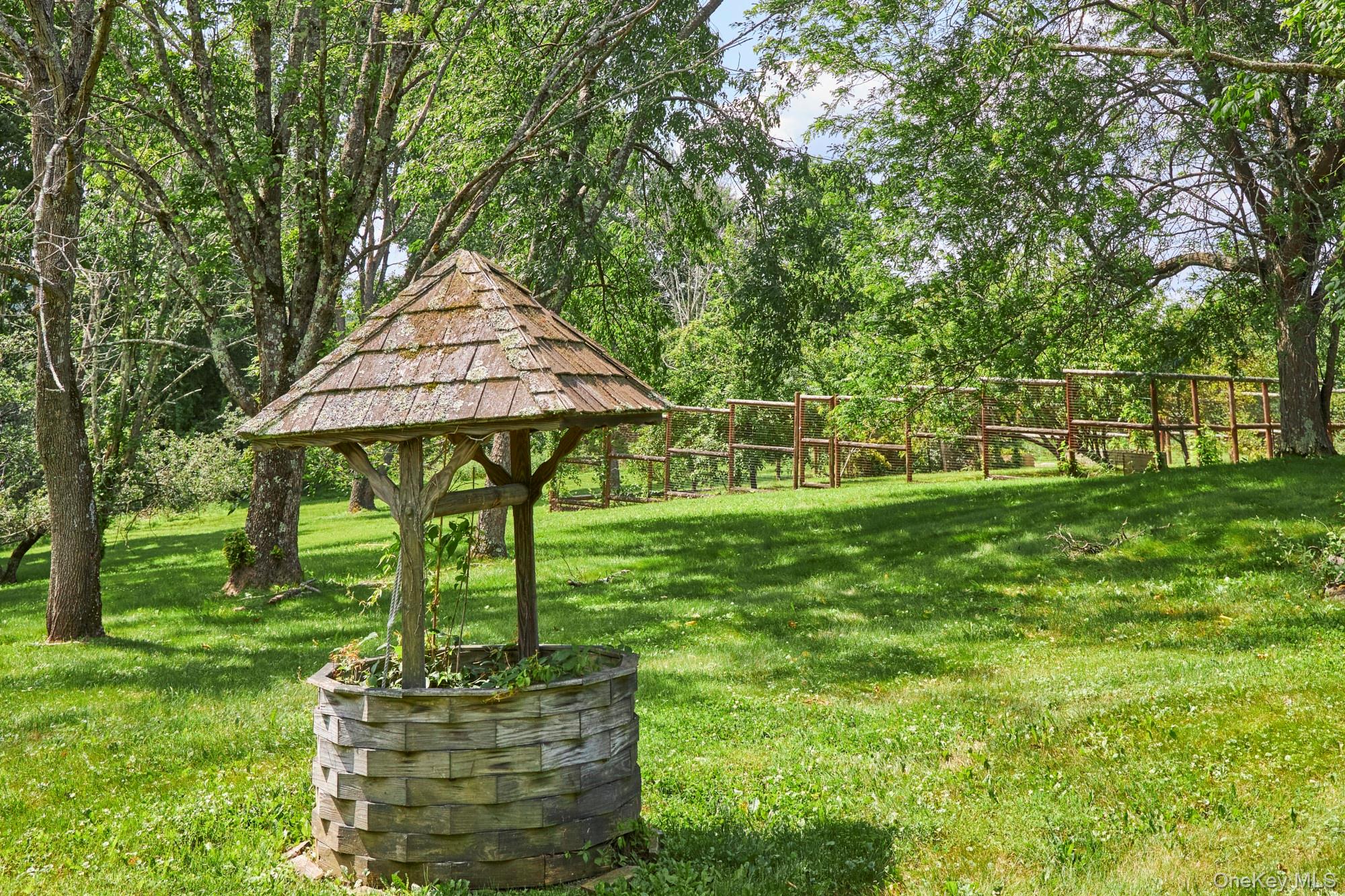 #16 photo, 143 Bedell, Poughkeepsie , NY 12603