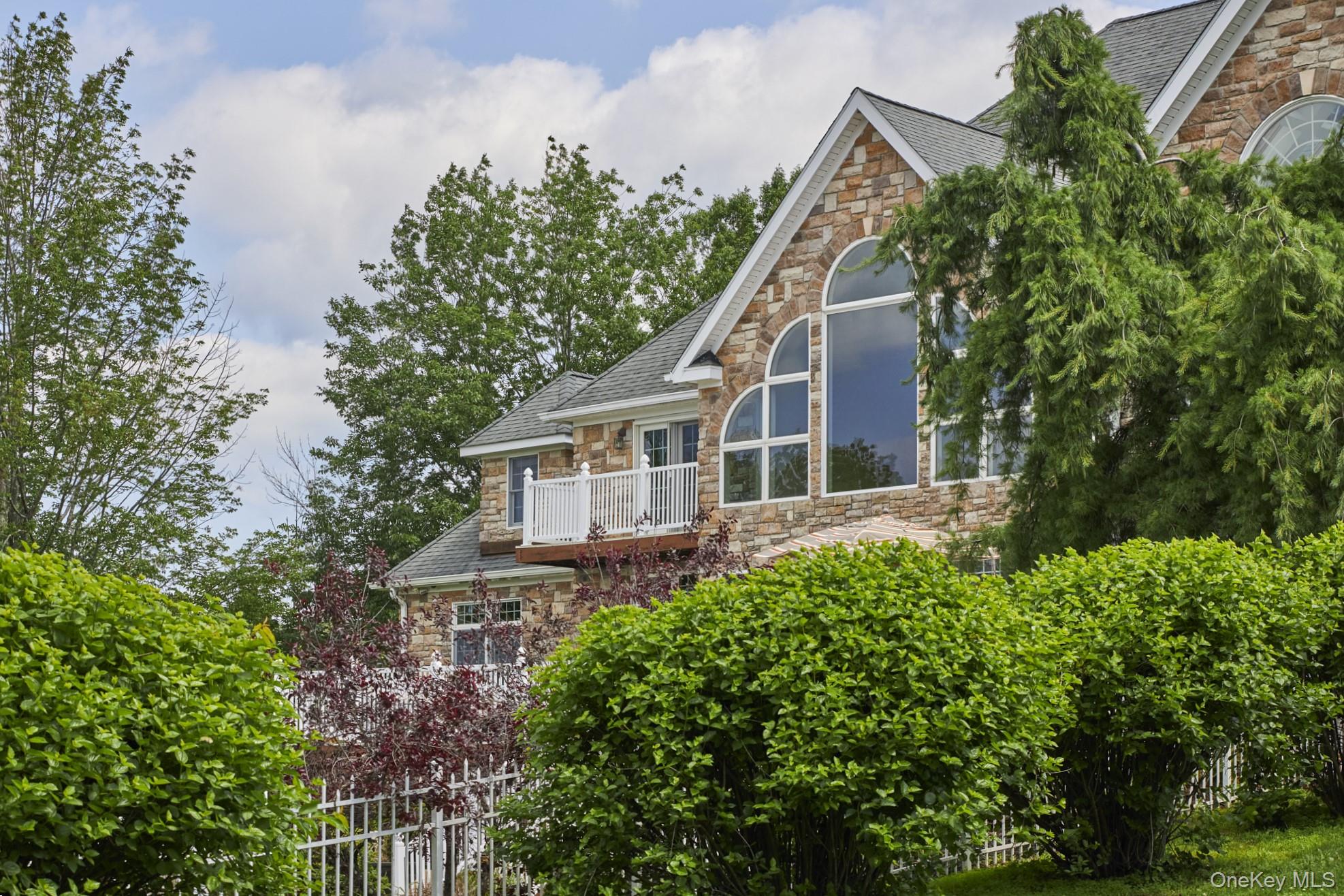 #20 photo, 143 Bedell, Poughkeepsie , NY 12603