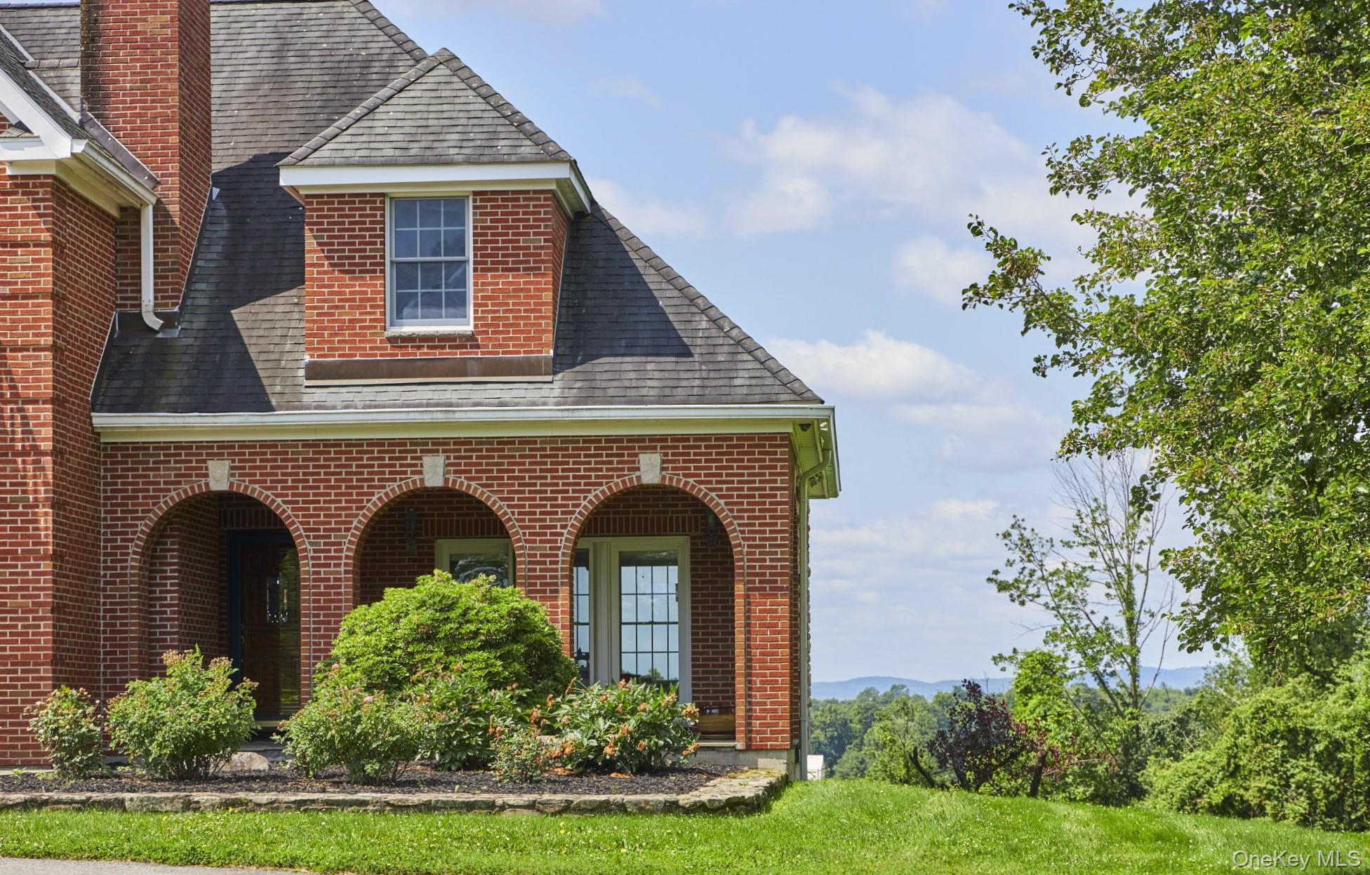 #4 photo, 143 Bedell, Poughkeepsie , NY 12603