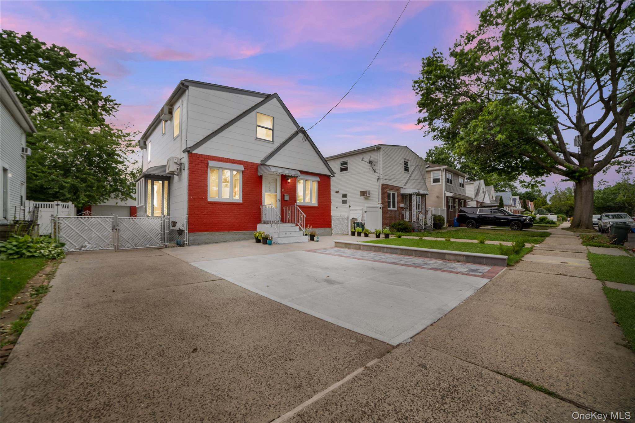 #1 photo, 81-56 264th Street, Glen Oaks , NY 11004