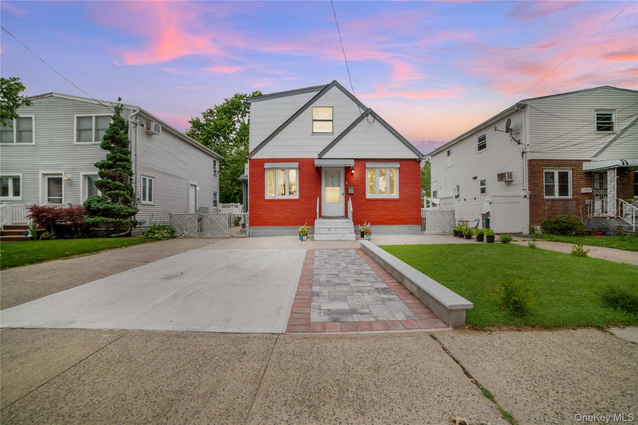 #2 photo, 81-56 264th Street, Glen Oaks , NY 11004