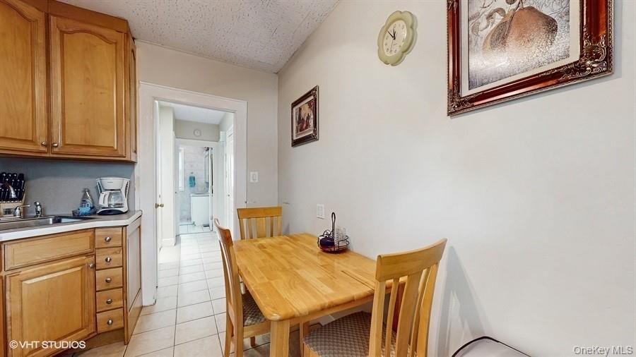 #16 photo, 77-52 76th Street, クイーンズ区 Glendale , NY 11385