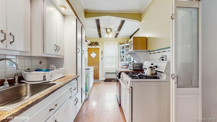 #4 photo, 77-52 76th Street, クイーンズ区 Glendale , NY 11385