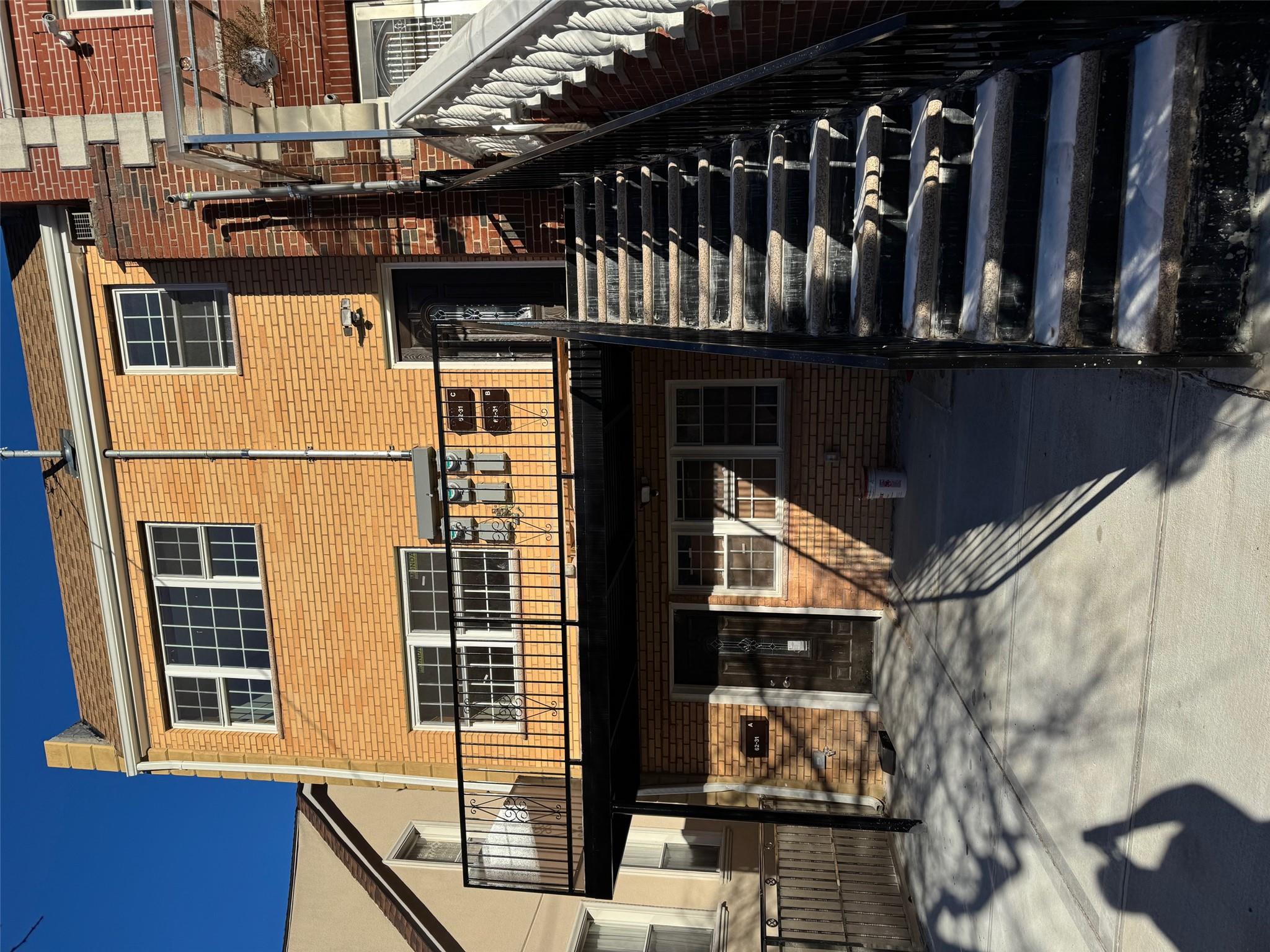 #1 photo, 62-31 99 Street, كوينز Rego Park , NY 11374