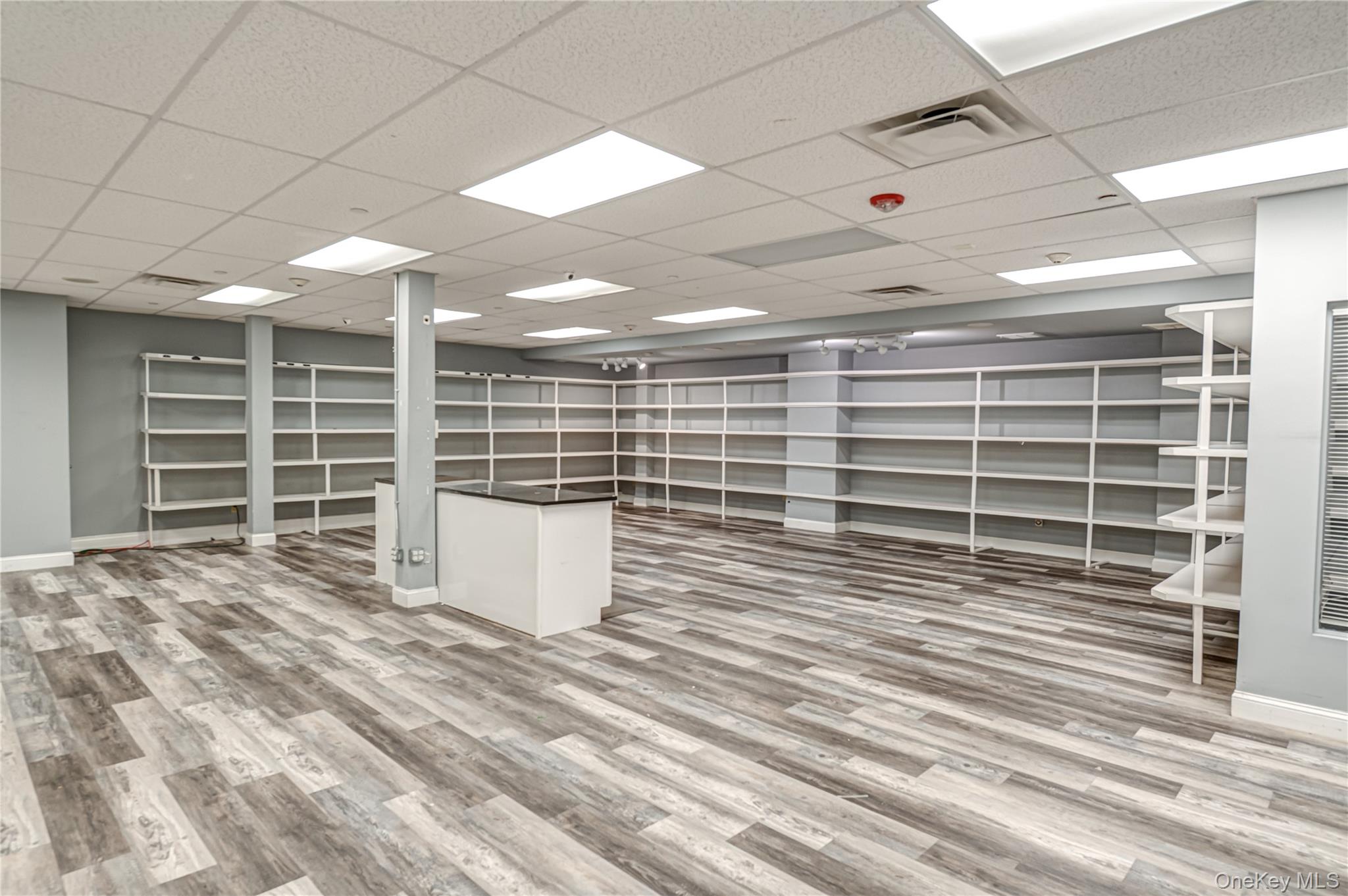 #16 photo, 328A Main Street, サフォーク郡 Huntington , NY 11743