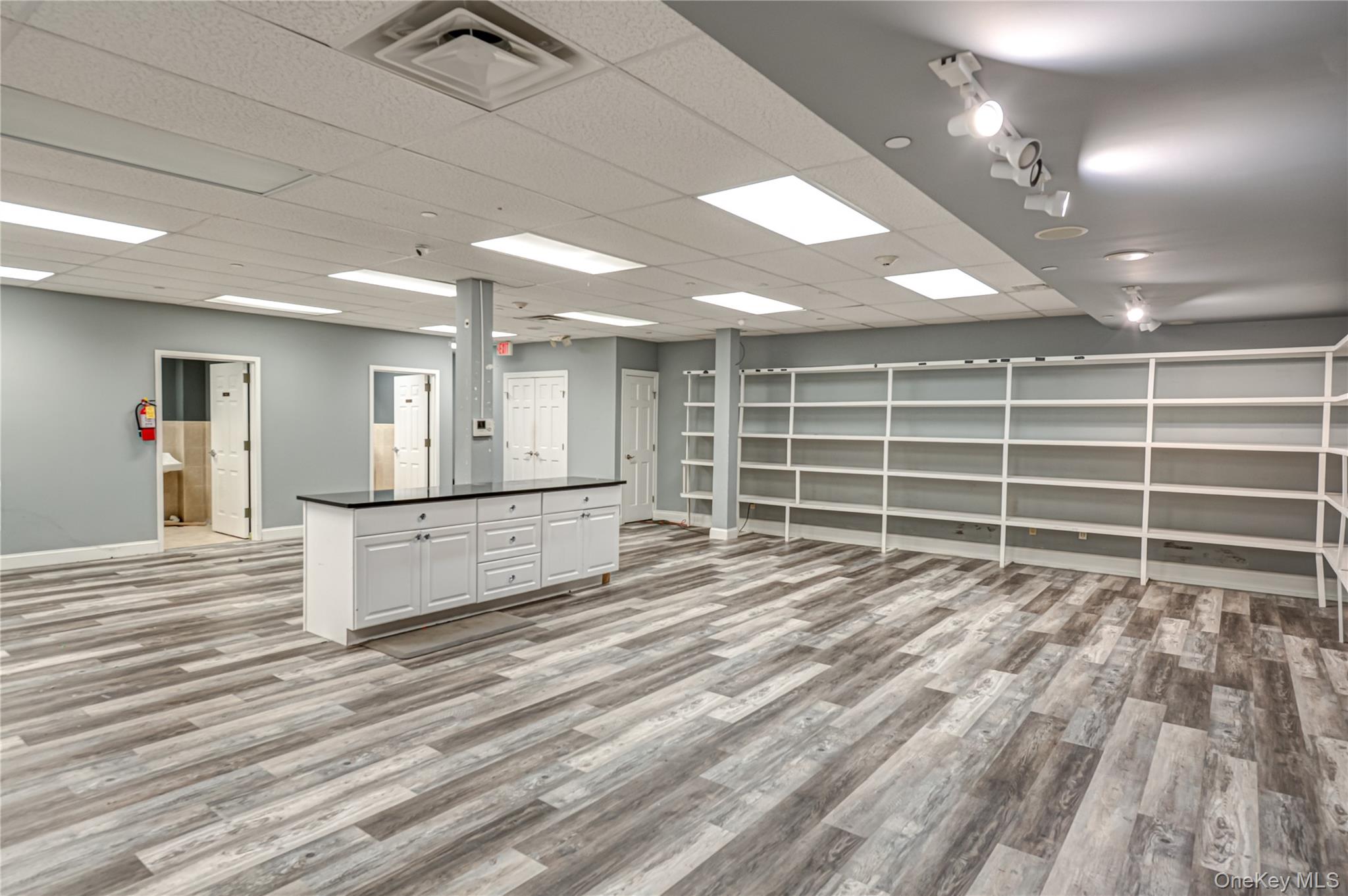 #17 photo, 328A Main Street, サフォーク郡 Huntington , NY 11743