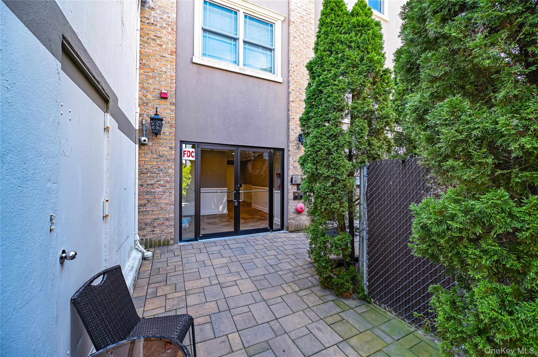 #3 photo, 328A Main Street, サフォーク郡 Huntington , NY 11743