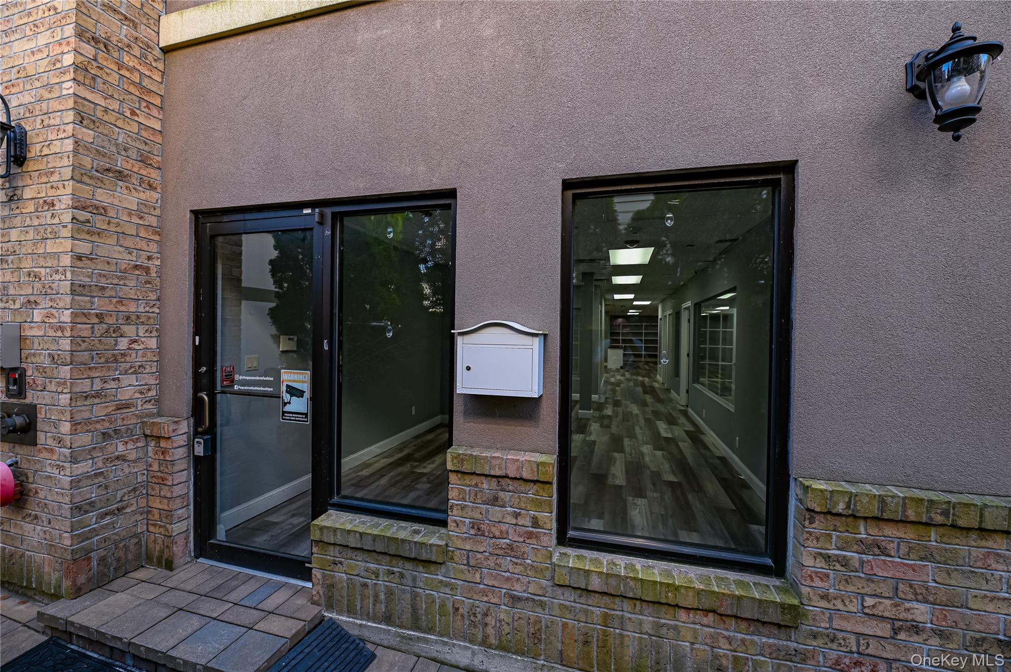 #6 photo, 328A Main Street, サフォーク郡 Huntington , NY 11743