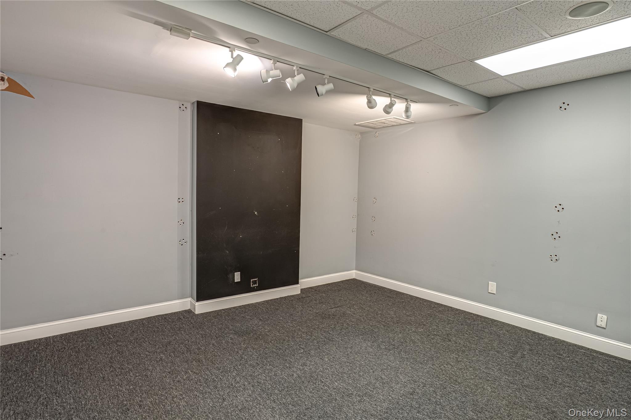 #9 photo, 328A Main Street, サフォーク郡 Huntington , NY 11743