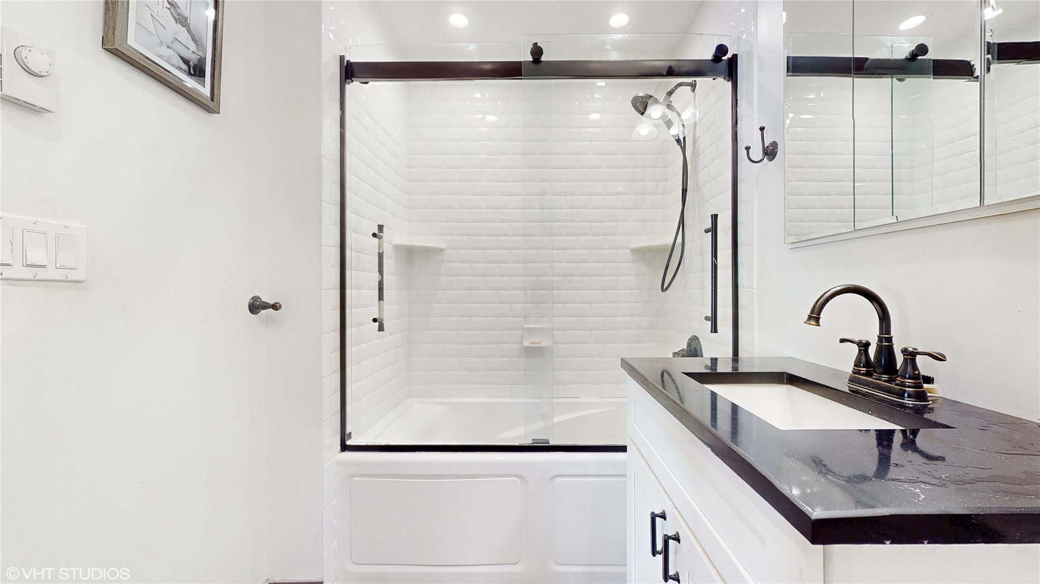 #2 photo, D132 Edgewater, برونكس Bronx , NY 10465