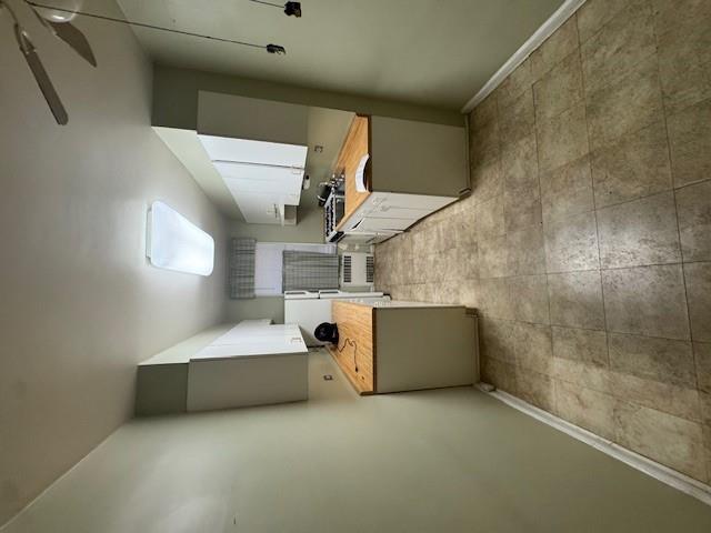 #11 photo, 221 McDonald Ave Avenue, ブルックリン区 Brooklyn , NY 11218